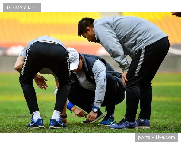 雨中激战，天津津门虎主场草皮排水系统经受考验